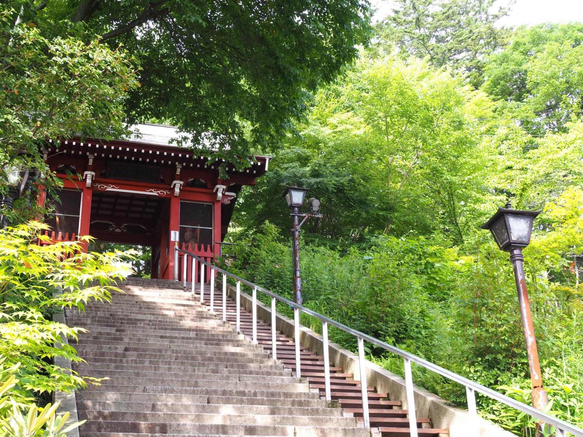 Buna Kusatsu Onsen Inn Bagian luar foto